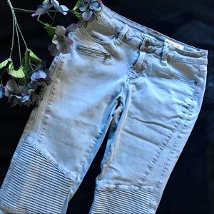 Blue/gray cool jeans with zippers and detailing